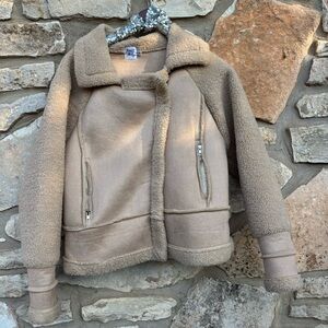 Princess polly sherpa beige coat size small/medium